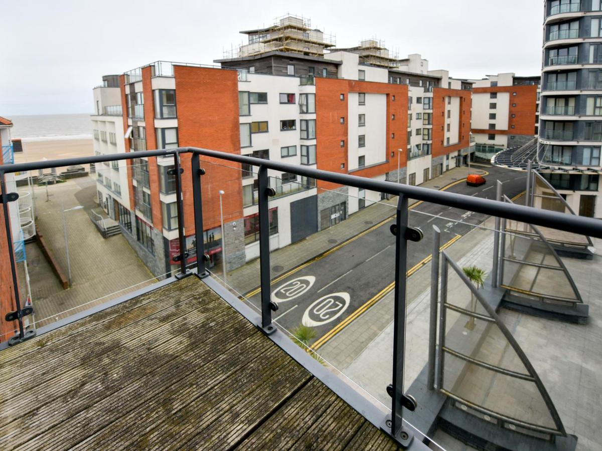 Marina - Sleeps 4 - Underground Parking Swansea